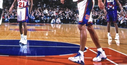 Allan Houston wearing the Nike Air Vis Zoom Uptempo Allan Houston "Knicks" PE. 