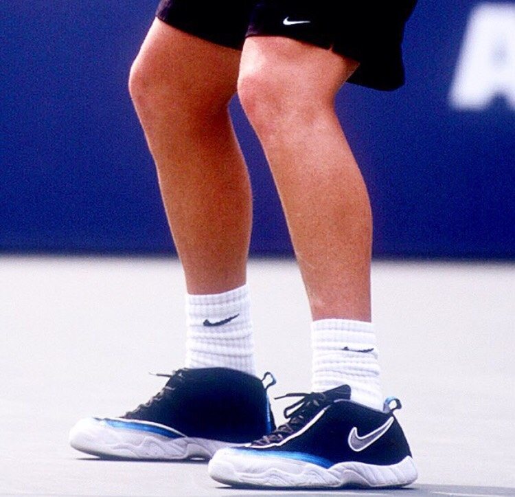 The Nike Air Assailant Andre Agassi PE. featured Nike Air Zoom Pounce tooling. 