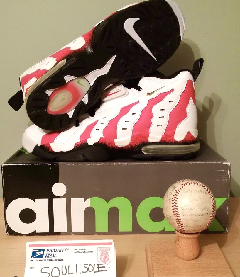 The Nike Air DT Max with box. 