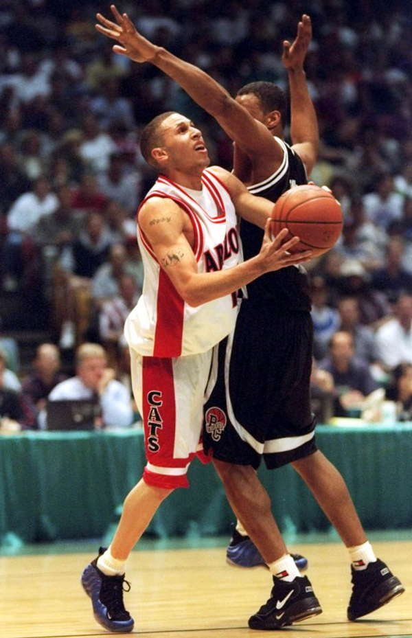 Mike Bibby wearing the Air Foamposite One. 